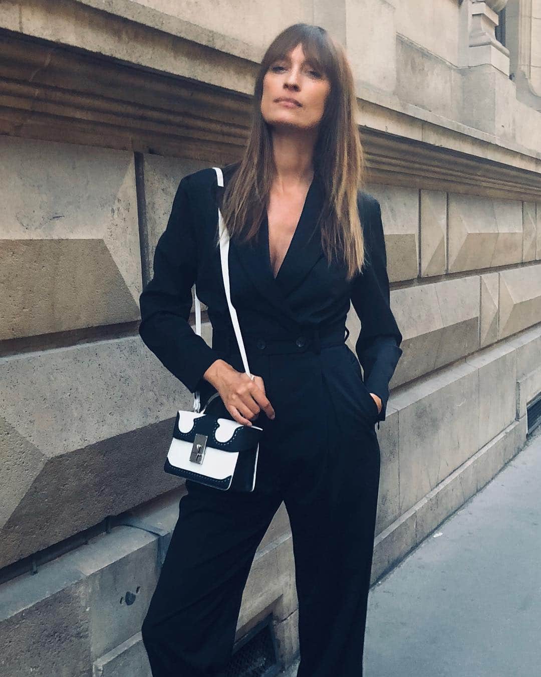 カロリーヌ・ド・メグレのインスタグラム：「Paris 🇫🇷」