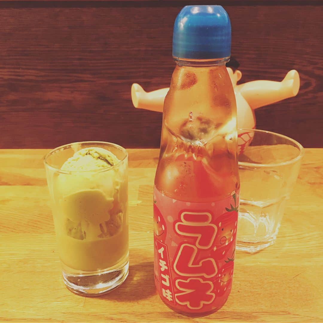 木造勇人さんのインスタグラム写真 - (木造勇人Instagram)「一旦帰国🇯🇵 食事がとても充実してて良かったです‼️ 疲れた、倒れる、おやすみ😫笑  #スウェーデン #帰国 #国内試合 #頑張るばい  #おやすみ」9月27日 8時54分 - yuto_kizukuri