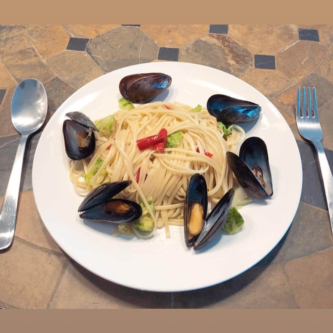 市橋翔哉のインスタグラム：「今月からホームステイを卒業してアパート生活をしているため毎日料理が出来て楽しい日々を送っています😊」