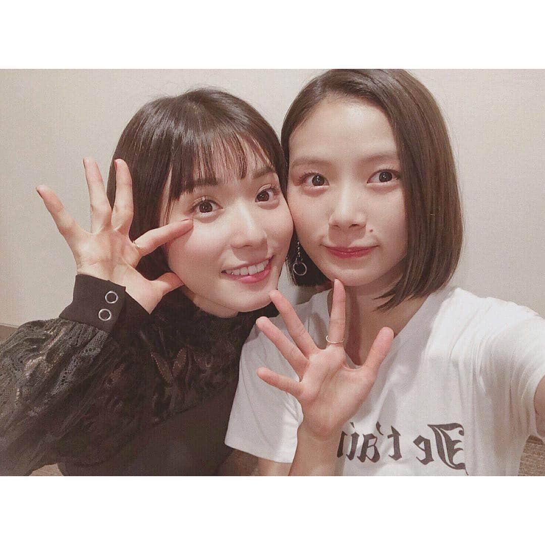 朝日奈央さんのインスタグラム写真 - (朝日奈央Instagram)「アイドルぽくがテーマ💛💛 #なんか違う」9月28日 13時26分 - pop_step_asahi