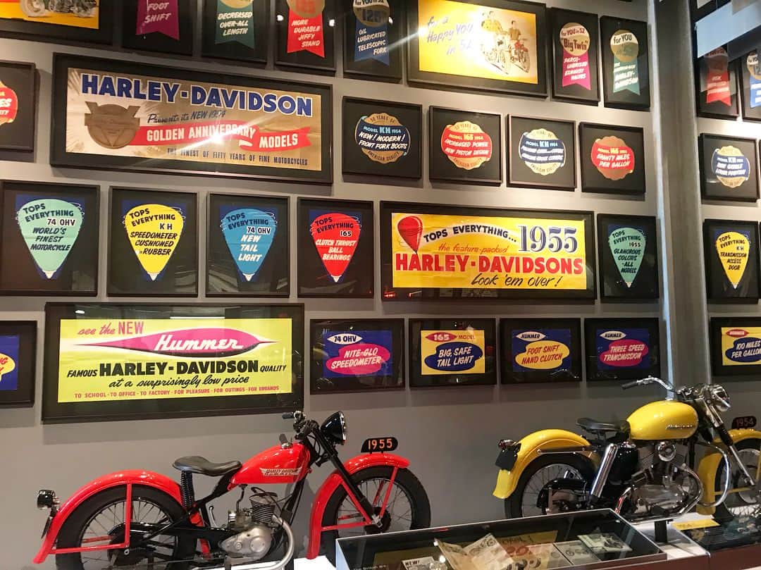 綾部祐二さんのインスタグラム写真 - (綾部祐二Instagram)「At the Harley Davidson museum in Milwaukee, Wisconsin.  @harleydavidson @hdmuseum @harleydavidsonjapan #harleydavidson」9月28日 13時37分 - yujiayabe