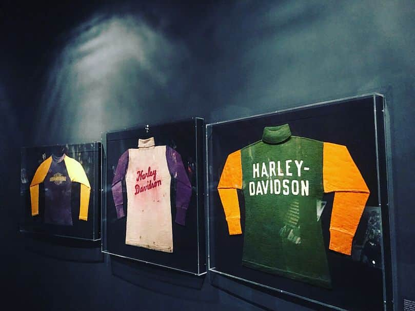 綾部祐二さんのインスタグラム写真 - (綾部祐二Instagram)「At the Harley Davidson museum in Milwaukee, Wisconsin.  @harleydavidson @hdmuseum @harleydavidsonjapan #harleydavidson」9月28日 13時37分 - yujiayabe