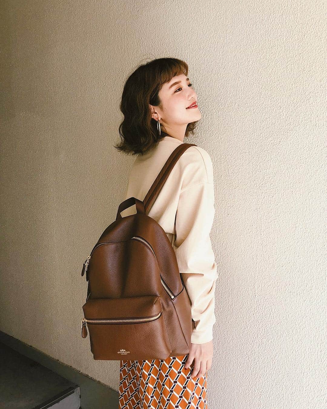 金光みり愛さんのインスタグラム写真 金光みり愛instagram 質問多かったリュックは Coach のだよ 服を選ばないデザインだし荷物常に多いから買って以来重宝してる 茶のレザーだからクタクタになってヴィンテージ感出るまで使い倒す Ootd Coach