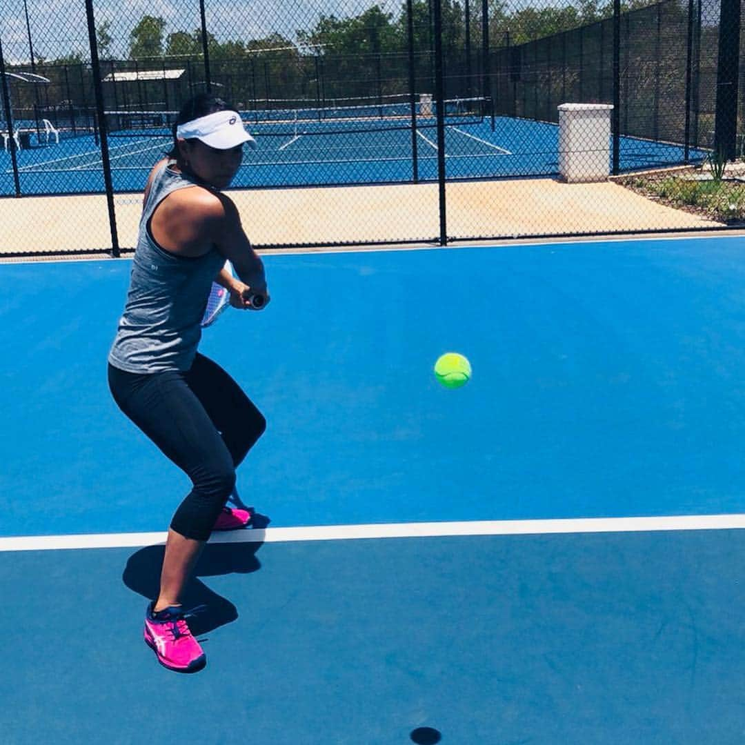 尾崎里紗さんのインスタグラム写真 - (尾崎里紗Instagram)「practice﻿🎾 ﻿ ﻿﻿ ﻿﻿ ﻿#glico #powerproduction #head #teamhead #asicstennis #teamasics #imoveme #onitsukatiger #asicstiger #gram3 #グラムスリー #tbc_aesthetic #エステ #エステティックtbc #尾崎里紗 #穂積絵莉 #tennis #tennisplayer #テニス #citizen #tiffany #4どしー #teamlab #スイーツ #citizen #カフェ #training #fitness #practice」9月28日 21時12分 - risaozaki410