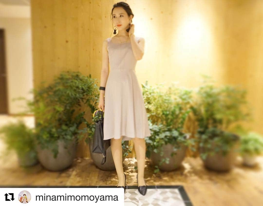 FAJOTIのインスタグラム：「@minamimomoyama 様 素敵にご着用頂きありがとうございます😊  #Repost @minamimomoyama with @get_repost ・・・ 【パーティードレスootd】 ストーリーではたくさん載せましたが、withgirlsのパーティーでは @fajoti さんのドレスを着ました。 ピンクのドレスだったのですが、少し大人っぽく着たかったので、合わせるアイテムをブラックに統一してみました。 … fajoti さんは日本発のブランド。ドレスはmade in japanに拘った素材やカッティング技術が使われていて、デザインの可愛さはもちろんですが、 なによりも着心地の良さに感動しました。 すごく快適にパーティーの時間が過ごせて、いつもより何倍も楽しめました！ 胸元のカッティングも、すごく好みなシンプル可愛い雰囲気で、とってもお気に入りです🌟 … スワイプしていただくと、fajotiさんの他のドレスを着たwithgirlsの写真もでてくるので、どうぞご覧ください💓 … 今は名古屋帰り中です。 最後もヘアアレンジの神ちーちゃん @chichan01117 と会えて幸せでした❤️ … #fajoti #ファジョティ #エスクリ #withgirls_jp #withgirlsエディター #ゲストドレス #結婚式コーデ #結婚式ゲスト #結婚式ゲストドレス #いいね返し #パーティードレス #ピンクドレス #名古屋ブロガー #ドレスコーデ #ポートレートモデル #ポートレート #ラグナヴェール @with_mag_official @withonline_official」