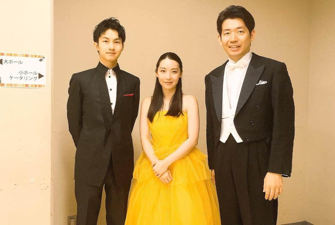 松田華音のインスタグラム：「😊 #仙台クラシックフェスティバル  #せんくら2018 #tchaikovskypianoconcertono1 #角田鋼亮さん指揮 #松田華音 #大江馨さん #bruchviolinconcerto」