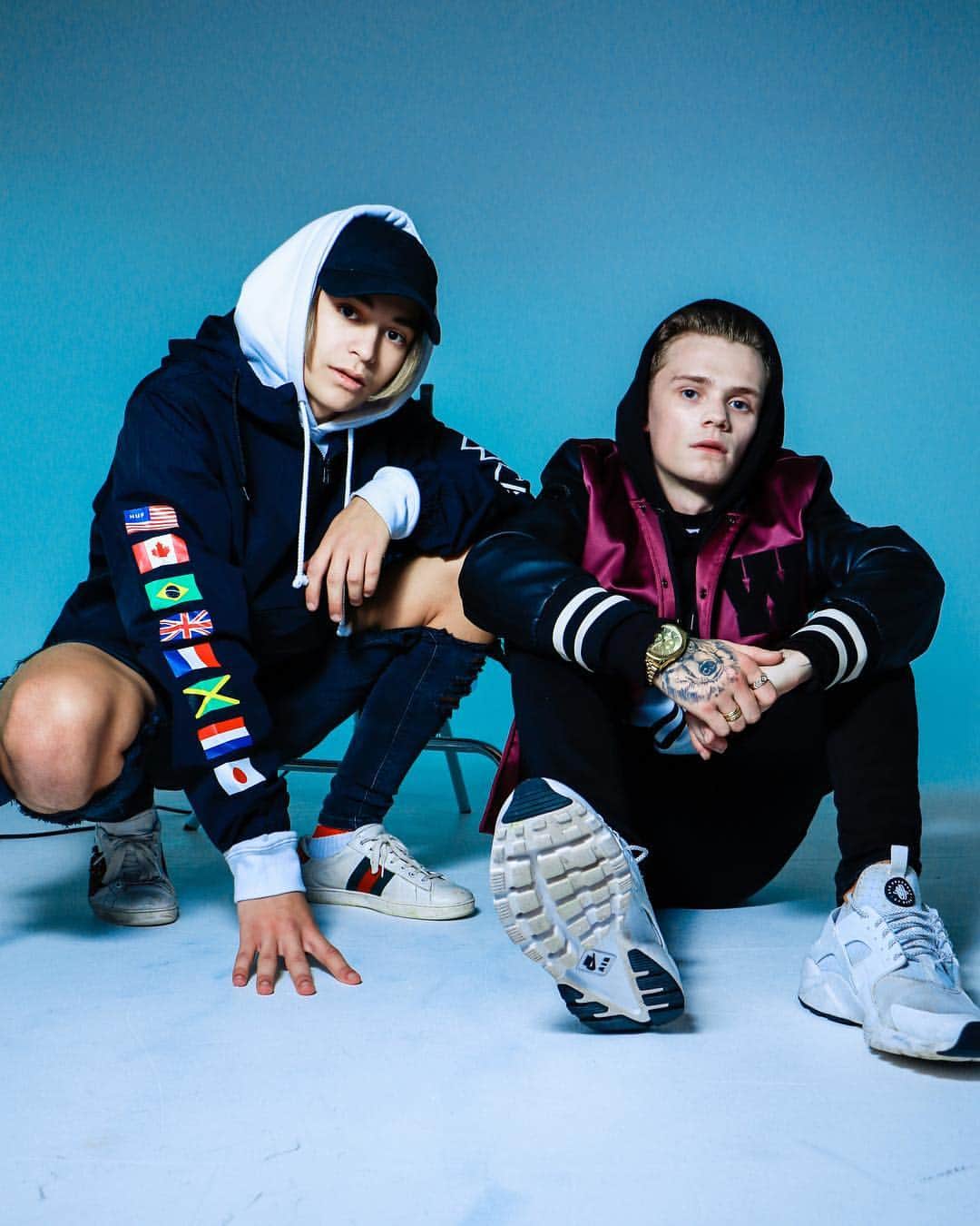 Bars and Melodyさんのインスタグラム写真 - (Bars and MelodyInstagram)「put ü first out now on all platforms ❤️ link in bio 😱」9月29日 0時37分 - barsandmelody