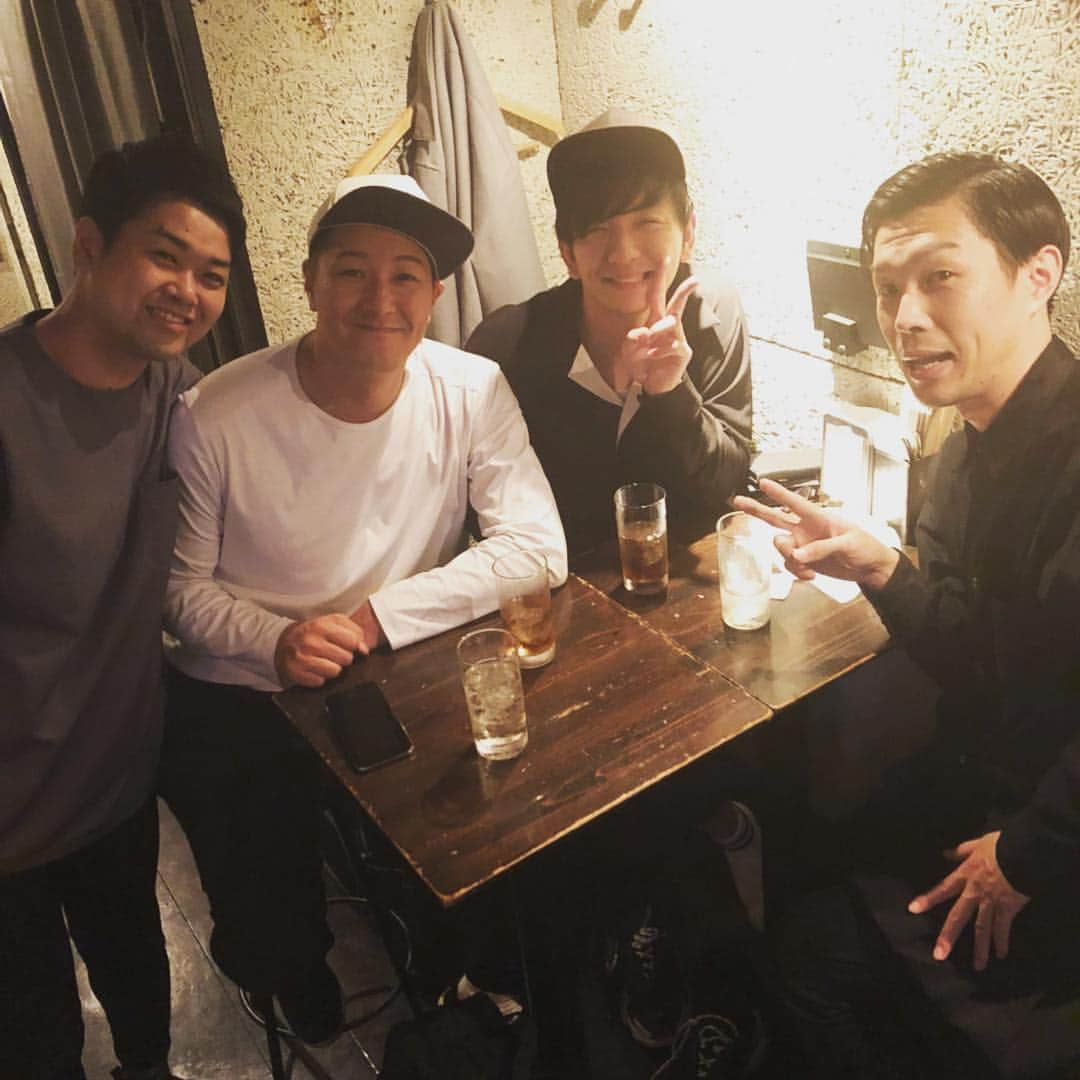 向井慧さんのインスタグラム写真 - (向井慧Instagram)「夜会。 #チョコプラ #キングオブコント慰労会 #松橋さん #家事大好き芸人 #岩井くん #腐り芸人 #長田 #２本目ミスり芸人 #結局 #チョコプラは無茶苦茶面白い」9月29日 12時33分 - p.mukai_satoshi