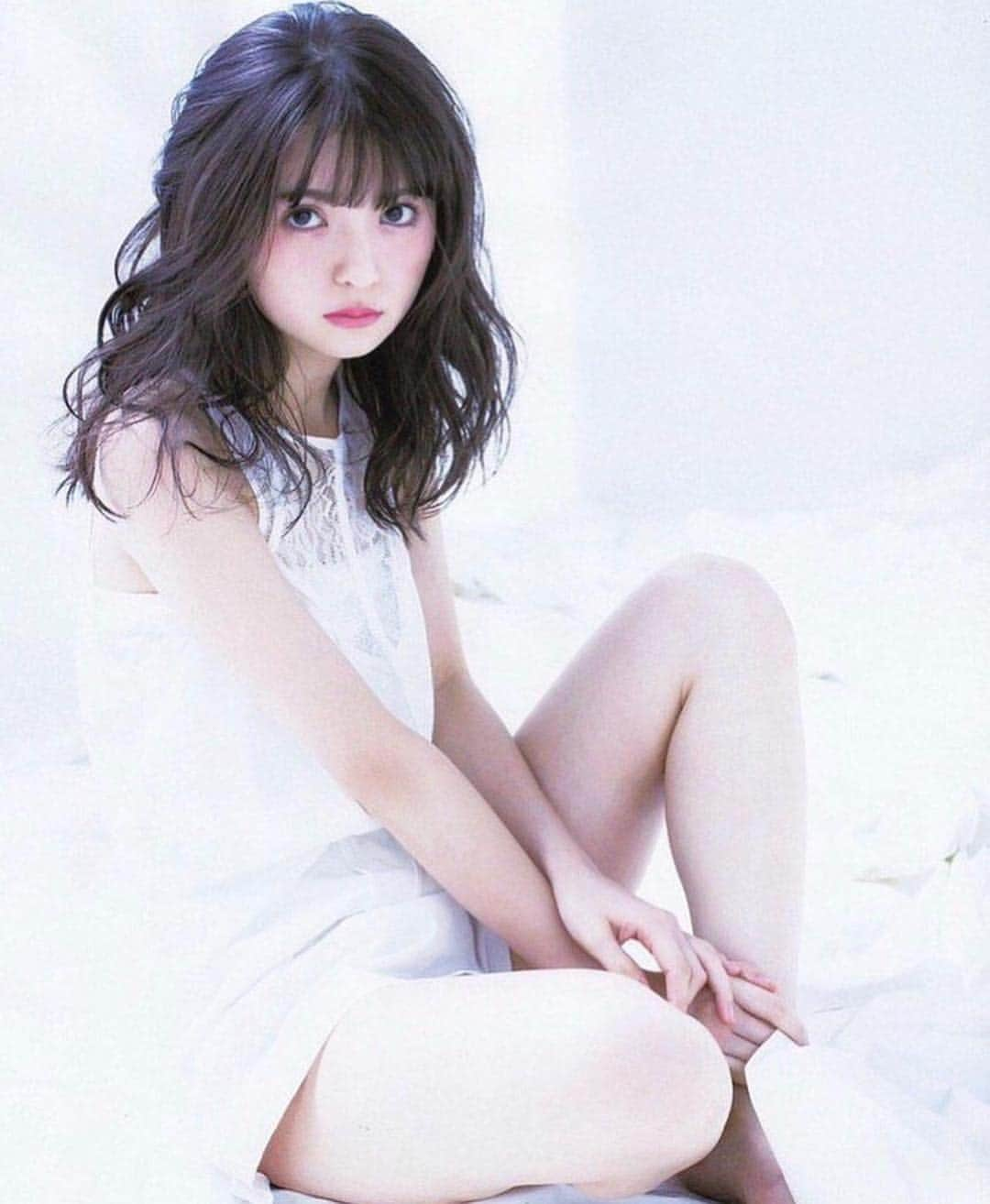 乃木坂46⊿私的写真集さんのインスタグラム写真 - (乃木坂46⊿私的写真集Instagram)「. 今日は#齋藤飛鳥 ちゃん 同じ人間とは思えないこの華奢な体と小さい顔に整ったパーツたち。 . こんなにかわいいのに謙虚でおしとやかで奇跡やん。 テレビでいっぱい見るようになって嬉しいな〜 . #あしゅ#あすか#あの頃君を追いかけた  #乃木坂46#nogizaka46#アイドル#idol #乃木坂46好きな人と繋がりたい #グラビア#水着#可愛い#可愛い女の子#美女#cute#kawaii#fashion#beauty#princess」9月29日 14時30分 - 2rin4