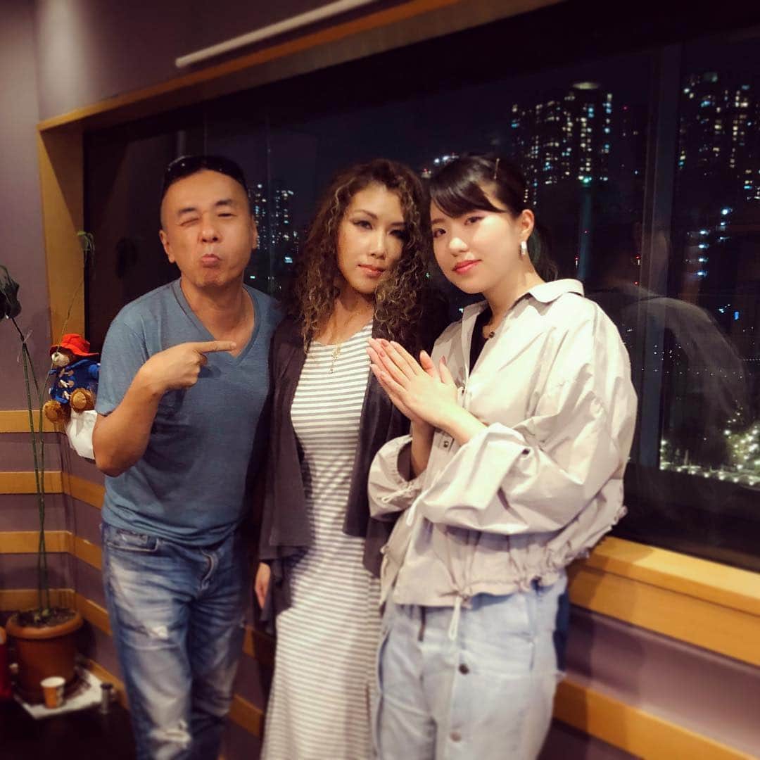 SILVA（DOUBLE SUGARSOUL）のインスタグラム：「9/28(金)、interFM Tokyo SceneにDOUBLE出演させて頂きました！ MC RYUさん、Yon Yonさんありがとうございました！  #interfm #tokyoscene #mcryu #yonyon #silva_da #double_takako #sugarsoul #upload #radio」