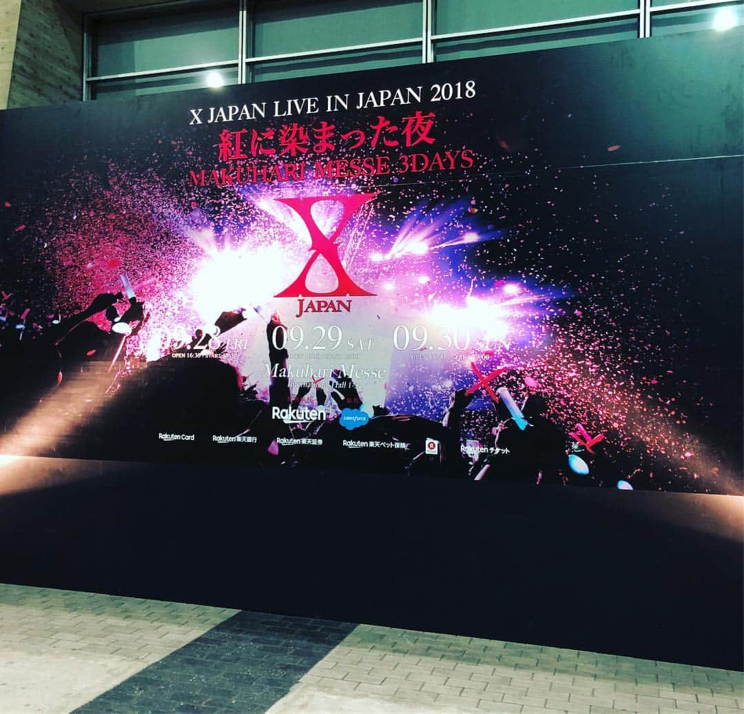 村主章枝さんのインスタグラム写真 - (村主章枝Instagram)「X JAPAN live now🔥 @xjapanofficial  #xjapan  #makuhari_messe」9月29日 17時41分 - fumie.suguri