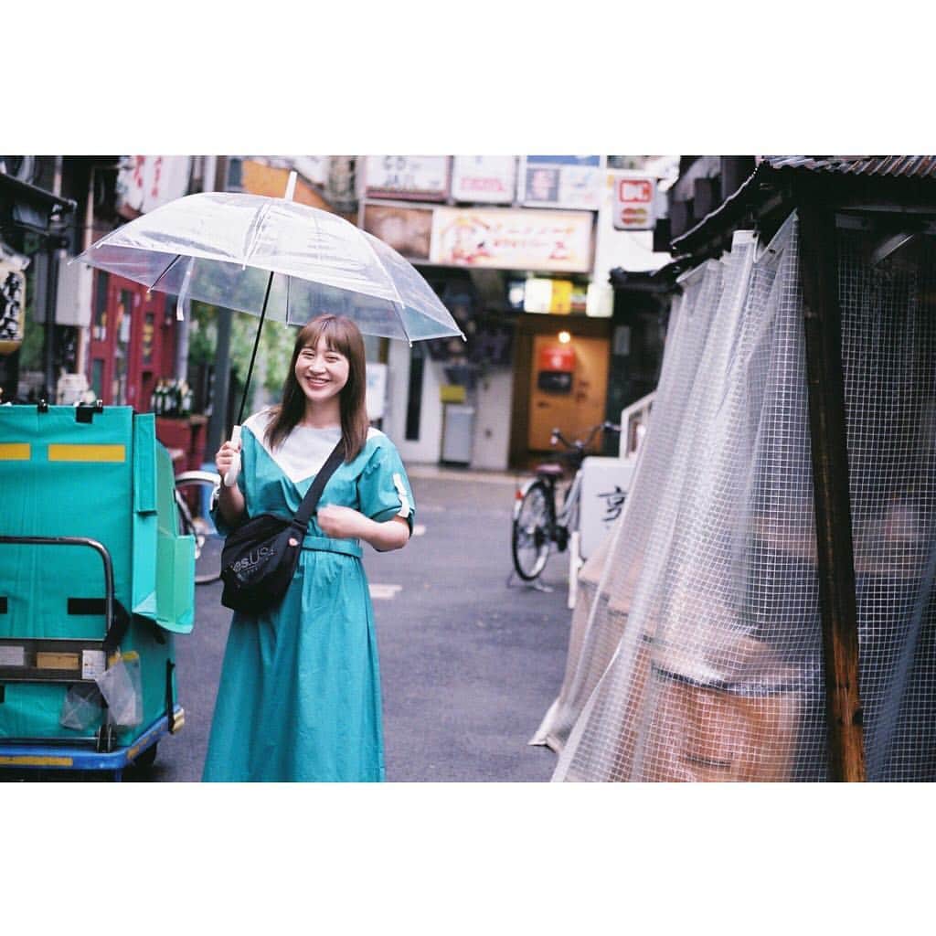 中塚智実のインスタグラム：「👗 Photo  by @cotaroishii . . #photo #film #filmcamera  #写真 #フィルム #フィルムカメラ  #写真展 #photoexhibition #祐天寺  #yumyum #石井小太郎  #中塚智実」