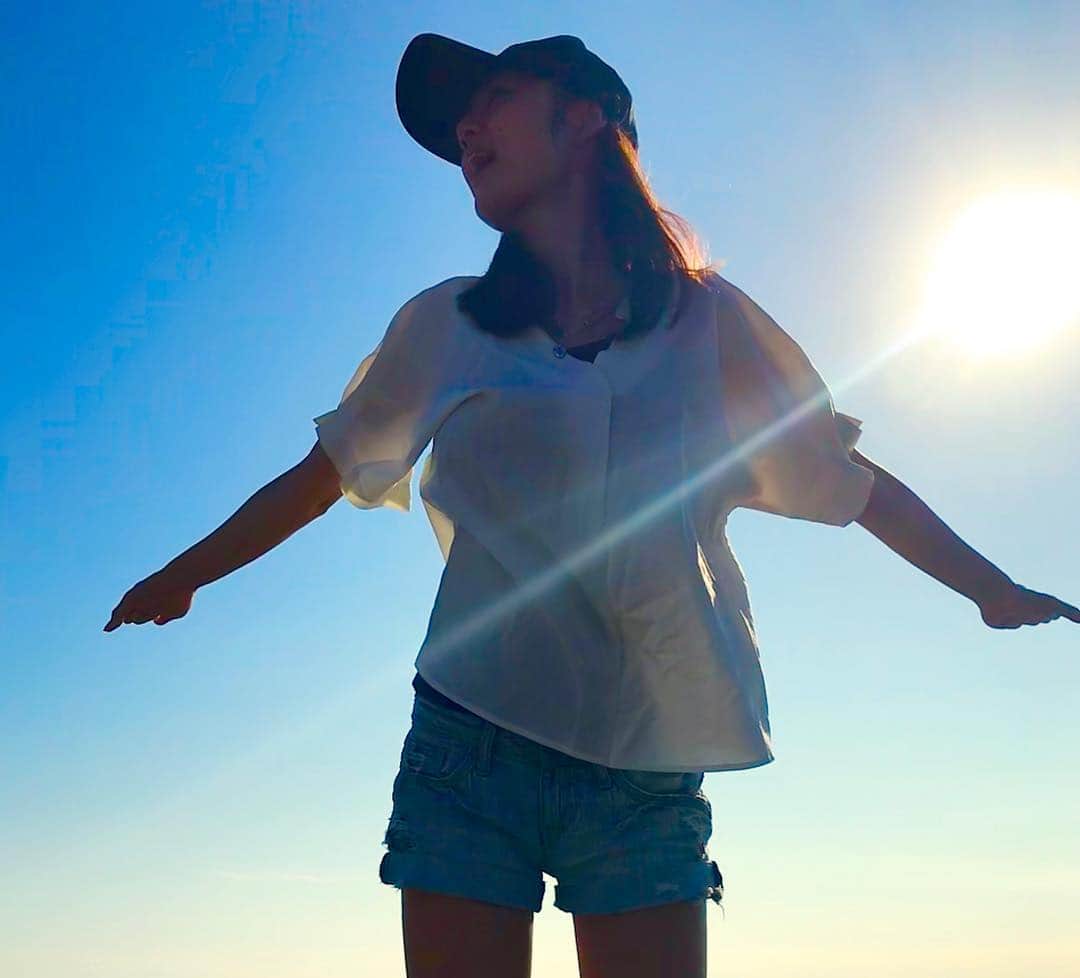 片山萌美さんのインスタグラム写真 - (片山萌美Instagram)「#空を自由に飛びたいな」9月30日 0時00分 - moet_mi