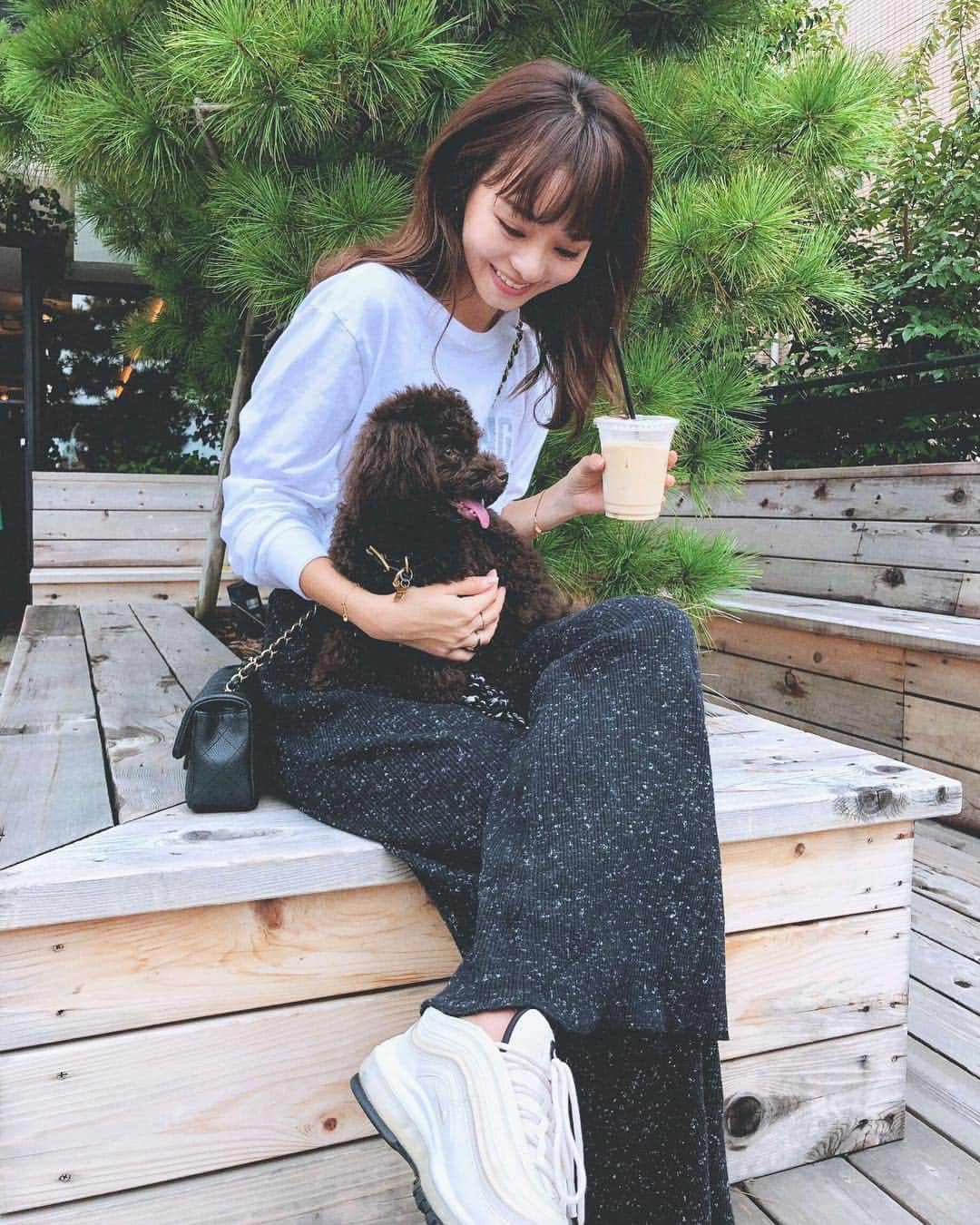 丸林広奈さんのインスタグラム写真 - (丸林広奈Instagram)「sundaymood🐶 #sunday #toypoodle #teacuppoodle #ootd #outfitoftheday #今日のコーデ」9月30日 14時14分 - hironamarubayashi