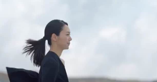 橋本まゆのインスタグラム：「昨日行われた#UNTITLED﻿ Omotesando “suit run event”﻿ :﻿ 「働く女性がより快適に、より心地よく、より上質に」をコンセプトに作られたスーツ﻿ :﻿ CGに思えるほどの絶景 福島県 磐梯吾妻スカイラインにて撮影したshort ver. ﻿ 是非観てみて下さい。﻿ メインのlong ver.ももうすぐで公開です‼︎ :﻿ #UNTITLED#フィールズパフォーマンススーツ#福島県#磐梯吾妻スカイライン#吾妻小富士」