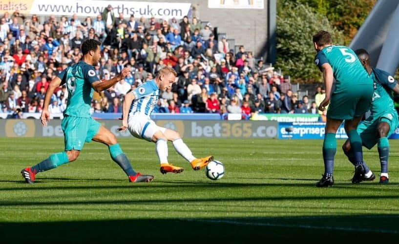 アレックス・プリチャードのインスタグラム：「Great battle yesterday against a top team, gutted to not get anything but the lads gave it everything on the pitch. And a special mention to the fans top class 👏🏼👏🏼 we keep going !! ⚪️🔵」