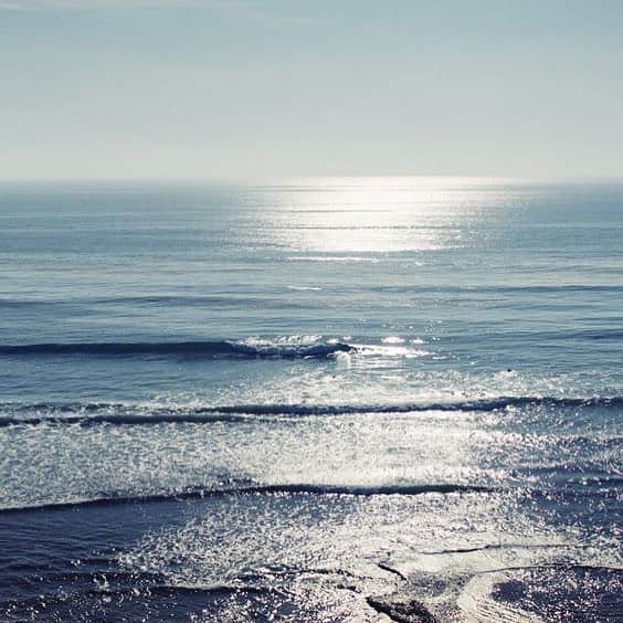 アールジーンのインスタグラム：「Shades of blue.」