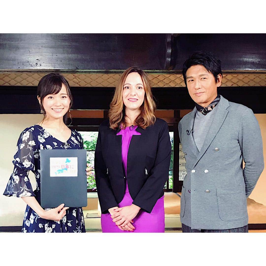 繁田美貴さんのインスタグラム写真 - (繁田美貴Instagram)「*＊ 今日から10月！ ということで、BSジャパンは “BSテレ東”に名前が変わりました！！ そんな今日、さっそく 『ワタシが日本に住む理由』放送ありますよ♪ またその前、18:55〜放送の BSテレ東始動SP 『名前を変えて笑った人！泣いた人！波瀾万丈伝！』 私は出ていませんが、 高橋克典さんがMCをされていて BSテレ東2連投なんです✨ ぜひぜひ合わせてご覧下さい！！ #BSテレ東 で21:00〜放送される #改名後 一発目の #ワタシが日本に住む理由 #ゲスト は #セルビア共和国 出身 #🇷🇸 #東京 在住 #大使館 で #秘書 として働く #長門ティヤナ さん。 #ワーキングマザー の #ティヤナ さんに #日本の魅力 #高橋克典 さんと伺いました。 #BSジャパン、改め、BSテレ東を #今後ともよろしくお願い致します！！」10月1日 12時06分 - handa_miki