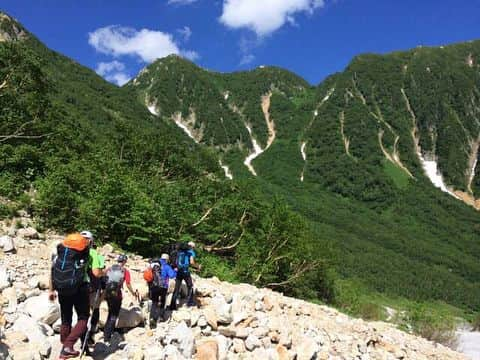 中村葵さんのインスタグラム写真 - (中村葵Instagram)「「山のぼり☆大好き」が再放送決定⛰✨ BS12チャンで10月15日から放送です❤ わたしの大好きな番組！ぜひご覧ください☺⛰ ＊ ＊ ＊ #山登り #登山 #山のぼり #山のぼり大好き #里山 #北アルプス #屋久島 #六甲全山縦走 #山ガール #山歩ガール #好日山荘 #山好きな人と繋がりたい #山登りが好きな人と繋がりたい #登山レポーター #タレント #レポーター #山が好き #登山ガイド #番組みてね #trekking #hiking #japanesemountain #中村葵 @nakamura.aoi23」10月1日 17時42分 - aoinakamura123