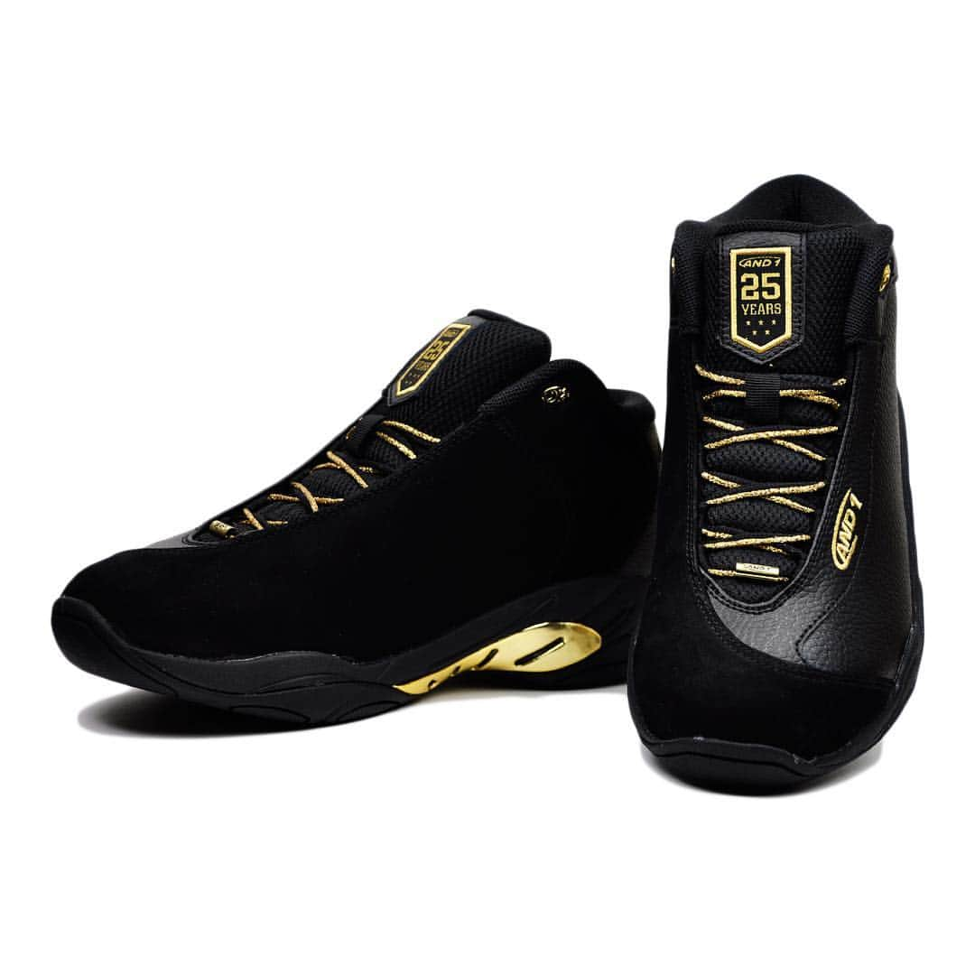 AND1 JAPANのインスタグラム：「_NEW RELEASE AND1 TAI CHI LX☯️ "25th Anniversary Edition" (Black/Black/Pale Gold) _ #and1 #and1basketball #and1mixtape #streetball #basketball #and1japan #アンドワン #バッシュ #TAICHI #タイチミッド #太極 #25thanniversary #25周年 #1993_2018」