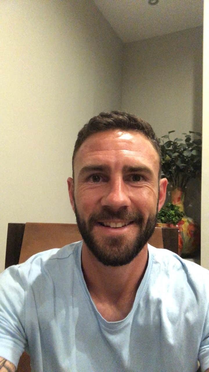 ミゲル・ラジュンのインスタグラム：「A través de café 19, apoyamos a nuestros hermanos de Sinaloa en este momento complicado.」