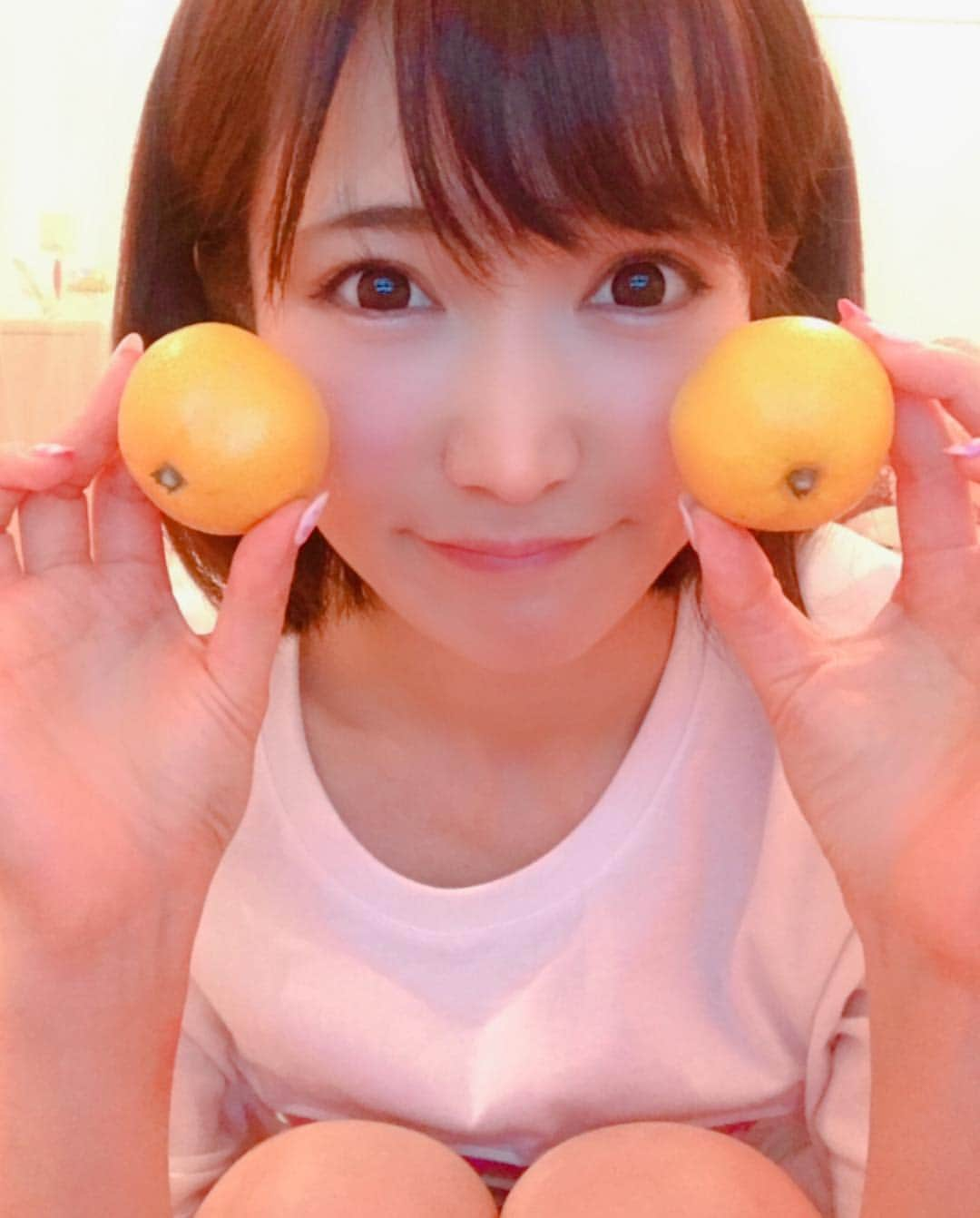 高森ゆなのインスタグラム：「もうみかん出てました💛💛💛 きいろっ💛💛💛」