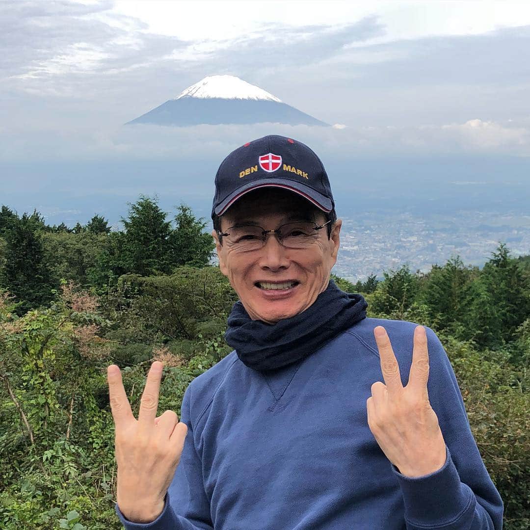 森進一さんのインスタグラム写真 - (森進一Instagram)「乙女峠から見る富士山」10月16日 16時57分 - morichan_desu