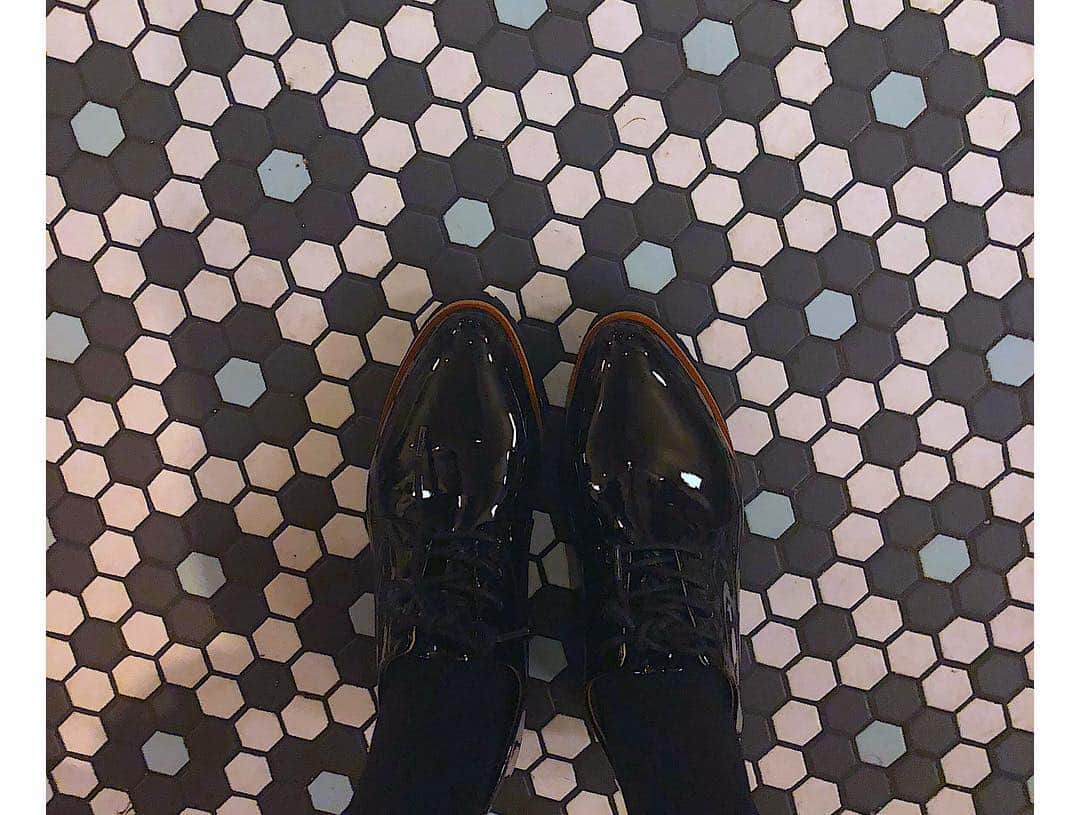 のインスタグラム：「#可愛いタイル で #一度やってみたかった構図 #タイル #ニューヨーク」