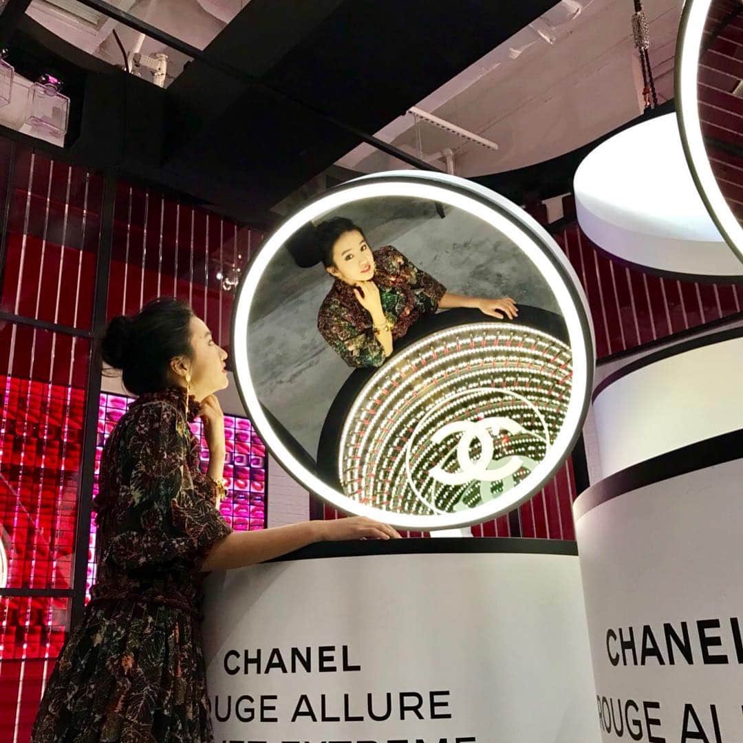 kokiさんのインスタグラム写真 - (kokiInstagram)「Le Rouge Chanel pop up store in Hong Kong! Chanel made my night! Thank you for the precious moment.  #ChanelLeRougePopUp」10月16日 20時25分 - koki