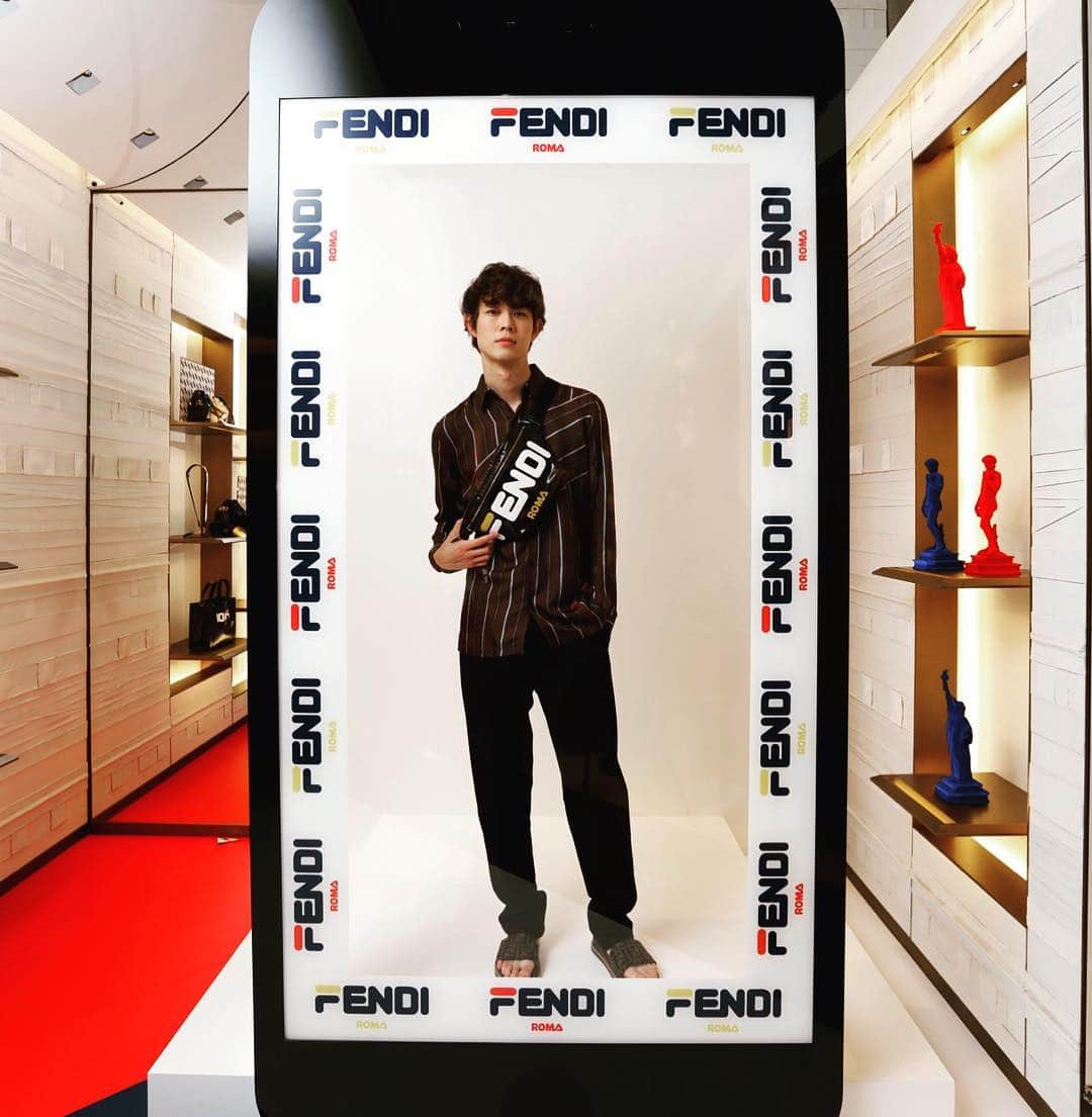 宮沢氷魚さんのインスタグラム写真 - (宮沢氷魚Instagram)「FENDI MANIA  #fendi #fendimania #ginzasix」10月16日 20時54分 - miyazawahio