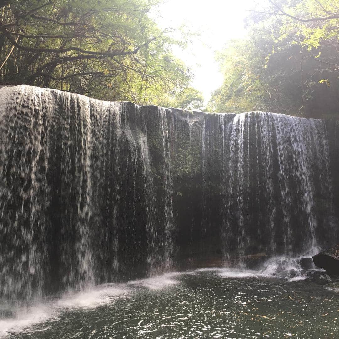 荻野広大さんのインスタグラム写真 - (荻野広大Instagram)「熊本プチ旅行🚗 #大観峰 #鍋ヶ滝 #熊本城」10月16日 21時15分 - k0ta0502