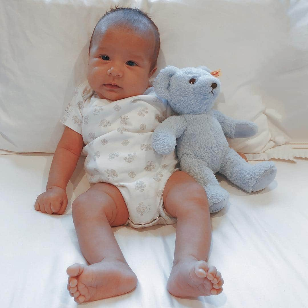 MALIAさんのインスタグラム写真 - (MALIAInstagram)「Happy Morning💙💙💙 今日もとっても良いお天気☺️☀️✨ #MyfirstSteiff #Steiff #Steiffbear #シュタイフのぬいぐるみ #ポコりんとクマさん🐻♥️」10月2日 8時52分 - maliarehman