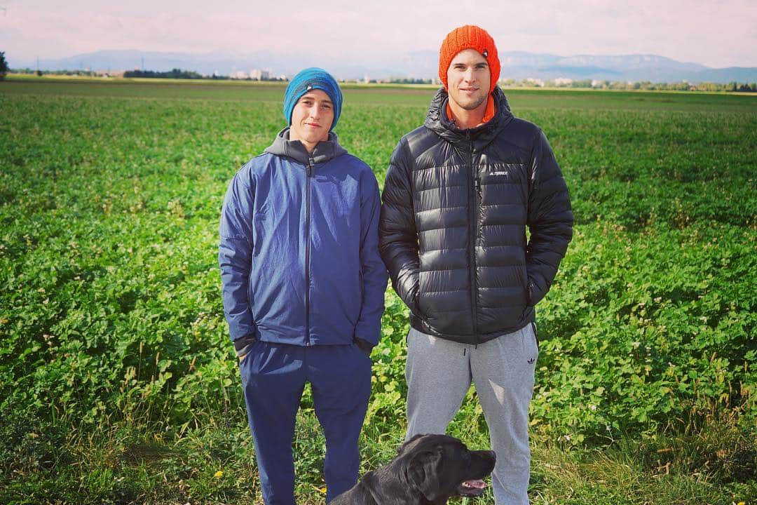 ドミニク・ティエムさんのインスタグラム写真 - (ドミニク・ティエムInstagram)「Home sweet home ! 😍 #austria #lab #walk #heretocreate #4ocean」10月3日 0時01分 - domithiem