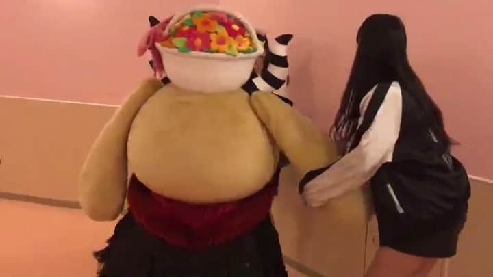 山口はのんのインスタグラム：「モカとはじめまして。」