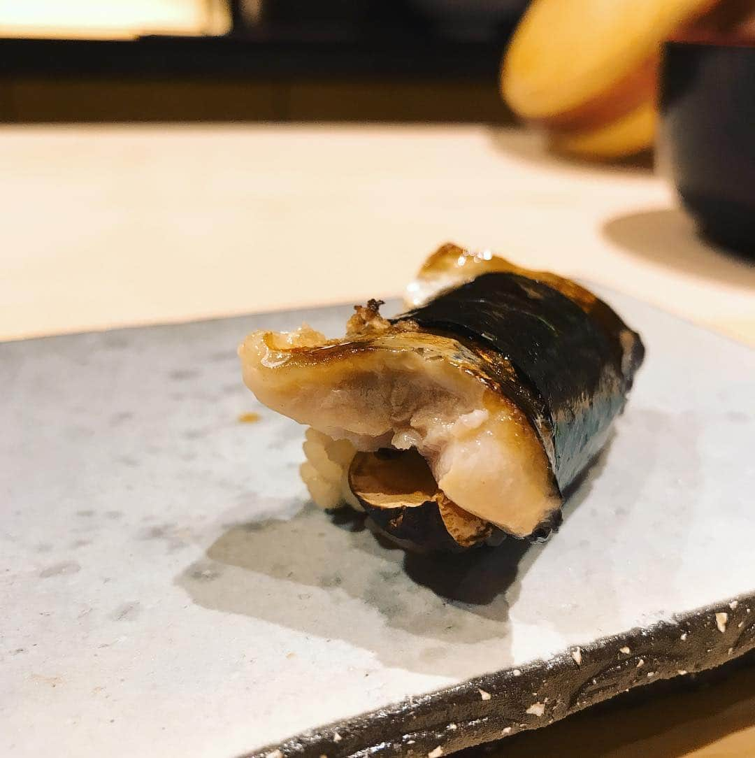 濱野りれさんのインスタグラム写真 - (濱野りれInstagram)「Sushi 'fujinaga' #Reservation ➡︎ #Taste ➡︎ A NIGIRI is good as always, but I was impressed with TSUMAMI😳💓 Felt autumn...🍂 . . #rirelog#fujinaga#japaneserestaurant#toptokyorestaurants#tokyorestaurant#azabujuban#tokyoeats#foodie#foodstagram#gourmet#tabelog#sushilover#sushiya#食べログ#鮨#六本木#食べるの大好き#予約困難#食べ歩き#東京グルメ#グルメ部#グルメ女子#お寿司大好き#鮓ふじなが」10月3日 17時42分 - riregram