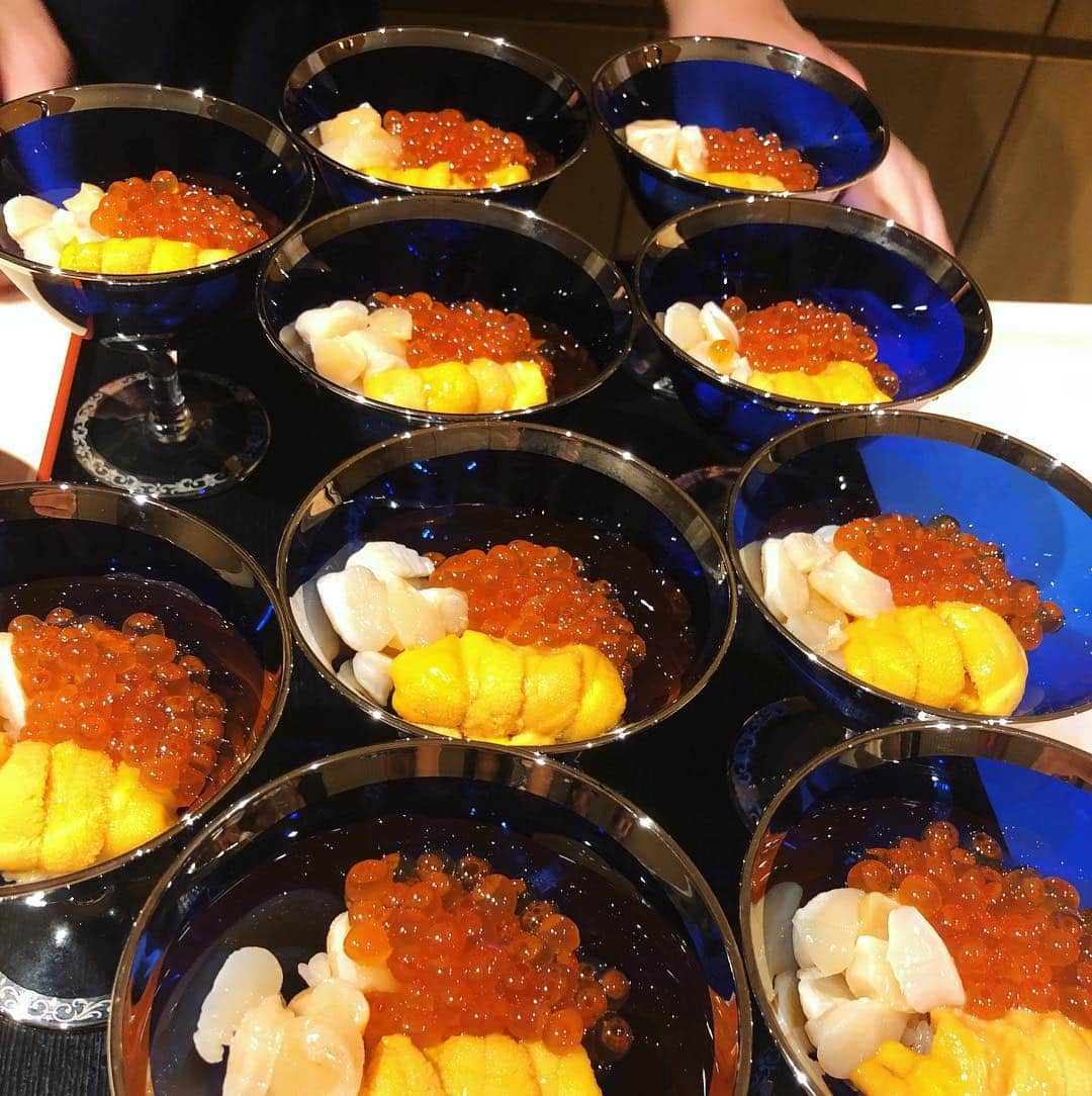 濱野りれさんのインスタグラム写真 - (濱野りれInstagram)「Sushi 'fujinaga' #Reservation ➡︎ #Taste ➡︎ A NIGIRI is good as always, but I was impressed with TSUMAMI😳💓 Felt autumn...🍂 . . #rirelog#fujinaga#japaneserestaurant#toptokyorestaurants#tokyorestaurant#azabujuban#tokyoeats#foodie#foodstagram#gourmet#tabelog#sushilover#sushiya#食べログ#鮨#六本木#食べるの大好き#予約困難#食べ歩き#東京グルメ#グルメ部#グルメ女子#お寿司大好き#鮓ふじなが」10月3日 17時42分 - riregram