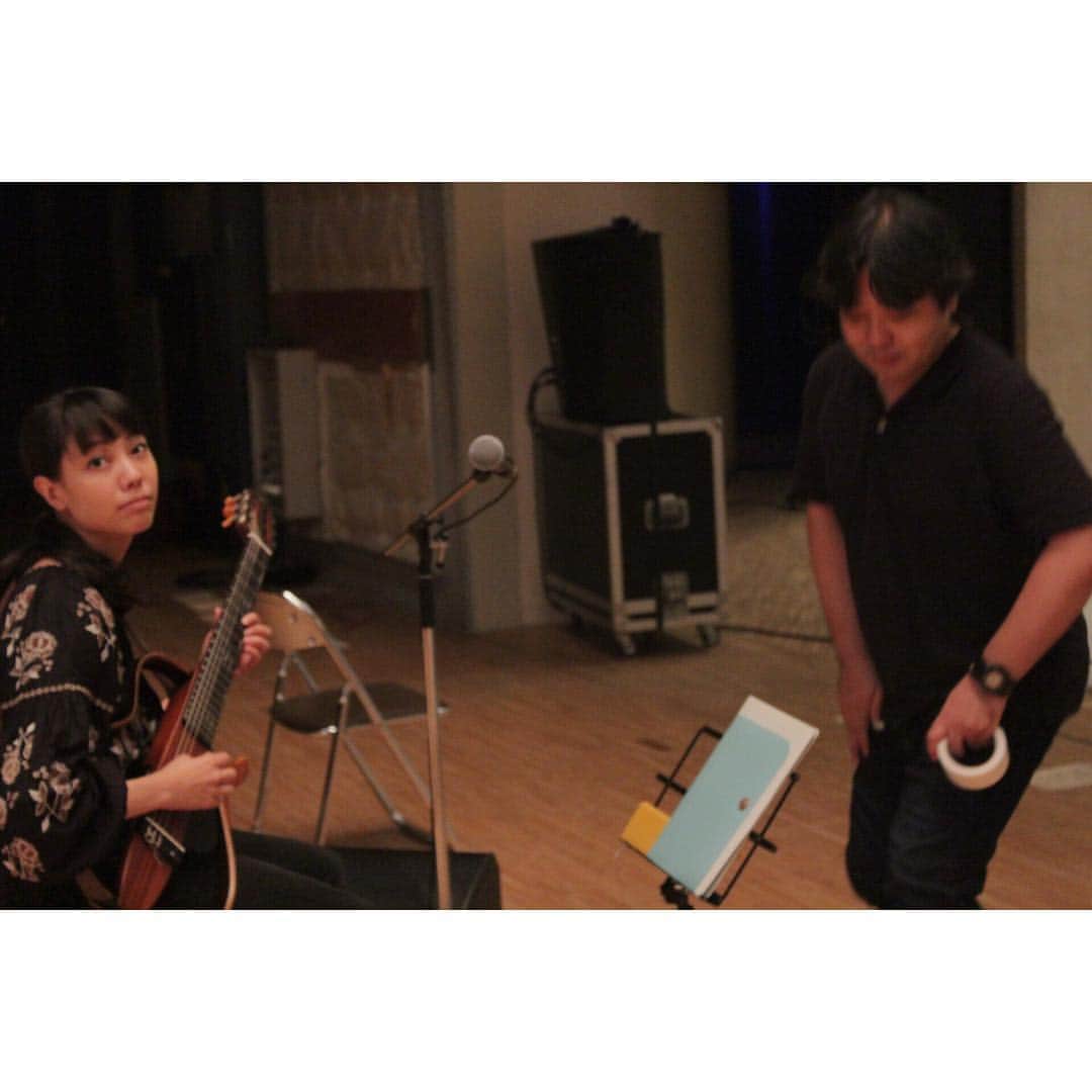 のインスタグラム：「おとといの山本一太さんサポート 前橋市民文化会館🎸  リハは黒色🍙」