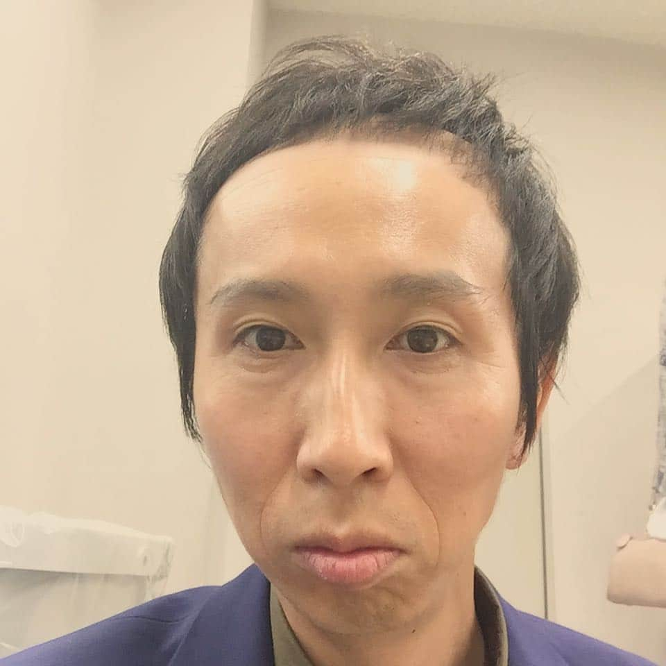 山根良顕さんのインスタグラム写真 - (山根良顕Instagram)「ものまねで学生時代の憧れのいしだ壱成さんになりきる！ ただ全然違う。 すみません。。。 #ものまねグランプリ」10月3日 20時12分 - ungirls_yamane