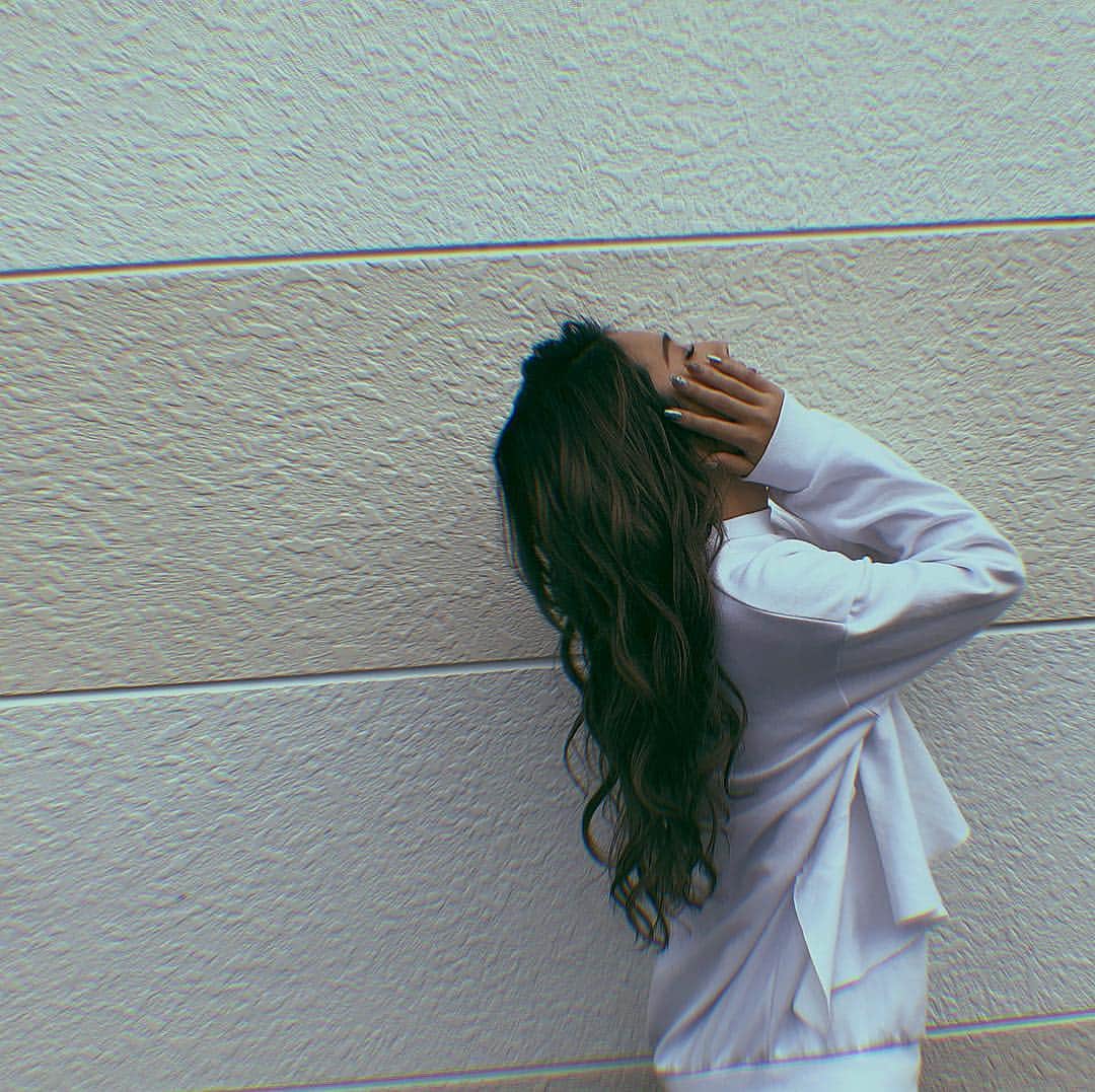 浪花ほのかのインスタグラム：「ロング復活💋  #エクステ」