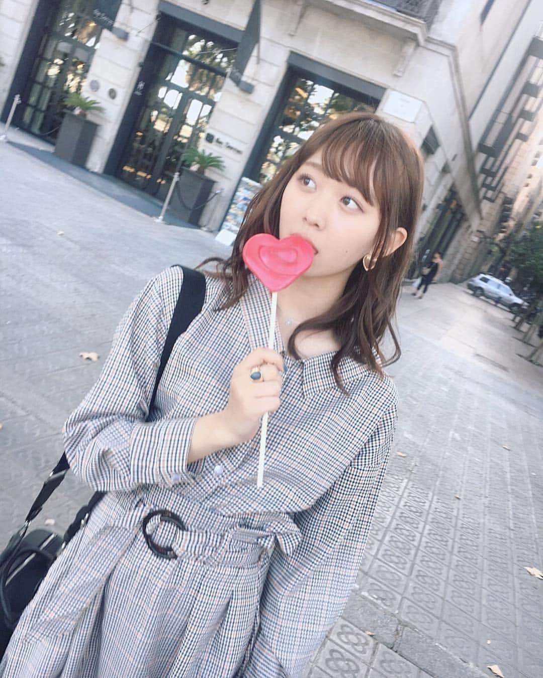 松田美里さんのインスタグラム写真 - (松田美里Instagram)「アイコンはこれだヨ #ootd #wasuta #barcelona」10月4日 0時20分 - miri_matsuda