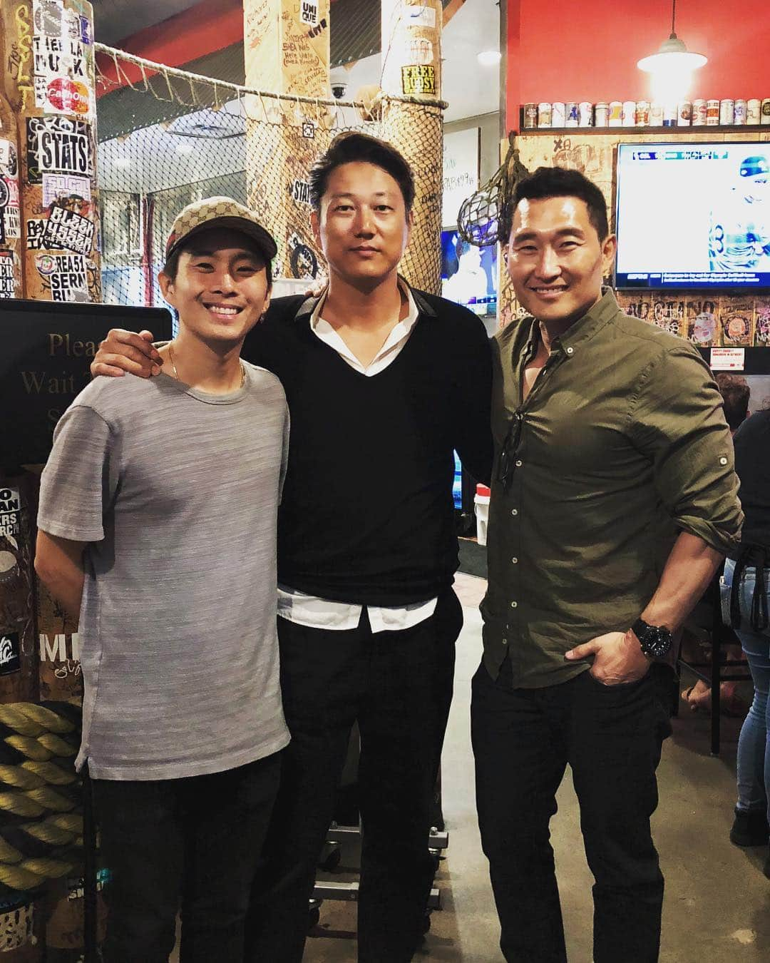 ダニエル・デイ・キムさんのインスタグラム写真 - (ダニエル・デイ・キムInstagram)「Good things about to happen with these amigos. @sungkangsta, @justinchon #교포s.🇺🇸🇰🇷」10月4日 0時48分 - danieldaekim