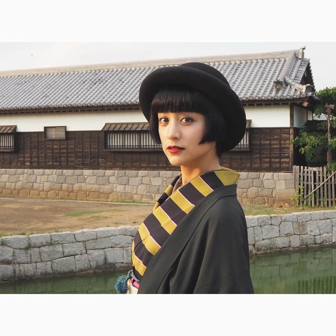 山本美月さんのインスタグラム写真 - (山本美月Instagram)「大河ドラマ「いだてん」で、記者の本庄という役を演じております。 毎回衣装が素敵で♡ 髪型もとても気に入っております。 ビジュアル解禁の許可をいただいたので、また載せますね。  #いだてん」10月4日 10時02分 - mizuki_yamamoto_official
