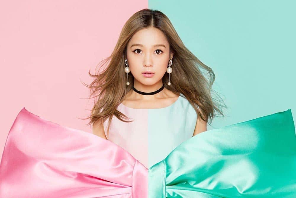 西野カナのインスタグラム：「. ✨ベストアルバム2タイトル同時発売✨ 「Love Collection 2 ～pink～」 「Love Collection 2 ～mint～」 2018.11.21 Release💕  スタッフ  #西野カナ #カナやん #ベストアルバム #2タイトル同時発売 #LoveCollection2」