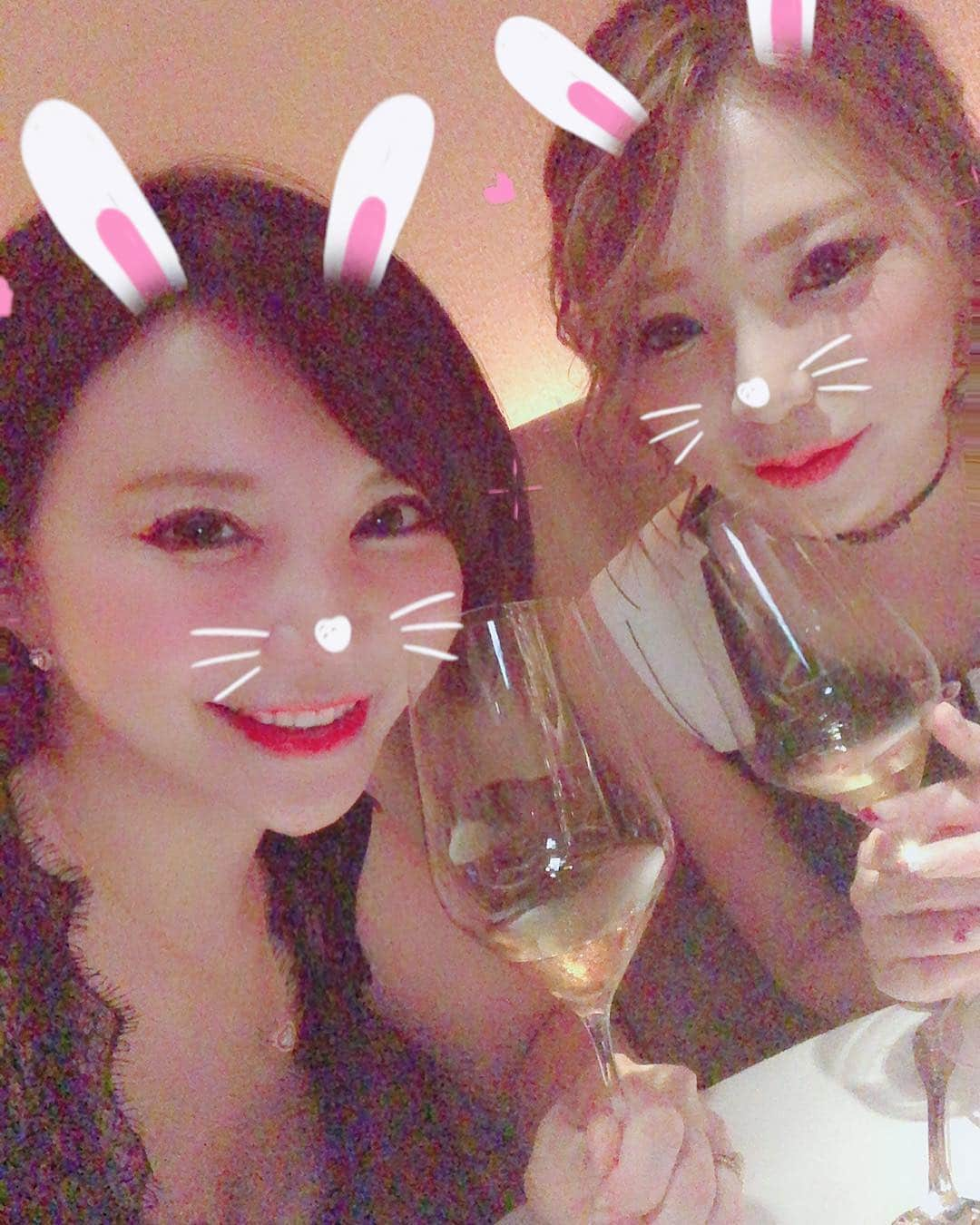 里美ゆりあさんのインスタグラム写真 - (里美ゆりあInstagram)「(o^^o)❤️ #happybirthday#銀座#ginza#フレンチ#french#レストラン#restaurant#レカン#女子会」10月5日 17時33分 - satomiyuria