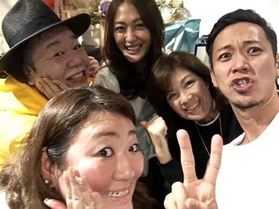 小林明実さんのインスタグラム写真 - (小林明実Instagram)「素敵な会に参加できて 本当に幸せな1日でした💖💖💖 * * #coyacoya  #中華 #大人飲み会 #みんな大好き」10月5日 12時08分 - akemi.1177