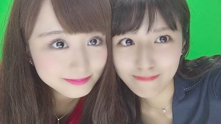のインスタグラム：「大好きなこっちゃんと😍❤️ ピアスもお揃っちで買ってもらいました😢💕 #東洋英和 #ミスコン #いいね返し #likeforlikes #like4likes #l4l #likelike #instagood #instafashion」