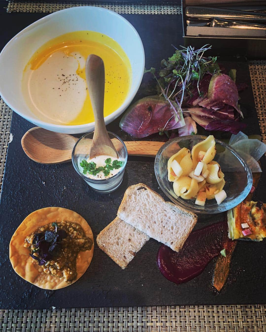 梶川永遠のインスタグラム：「lunch🍽 ・ ・ #lunch #benzcafe」