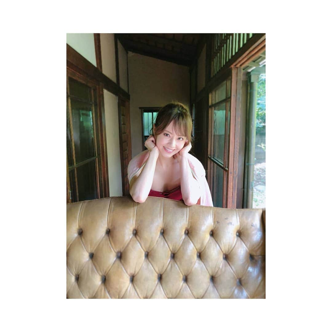 吉沢明歩のインスタグラム：「ただ今週刊大衆さんにグラビア掲載していただいてます！ご覧になってくださーい♡ 久しぶりの撮影、とっても楽しかったぁ！やっぱ写真の仕事好きだなぁ！！」