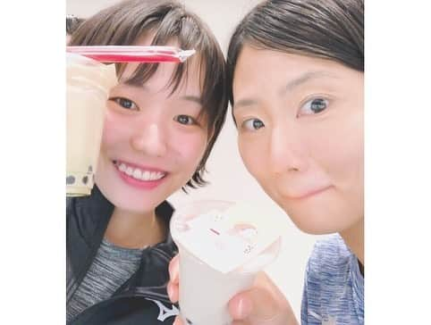 木村沙織さんのインスタグラム写真 - (木村沙織Instagram)「・ 最後は みんなに差し入れして 締めました。🥤 ・ 名古屋も頑張れー 🇯🇵💪🏼 ・ ・ #世界バレー #みんなかわいい ♡」10月5日 20時10分 - saoriiiii819