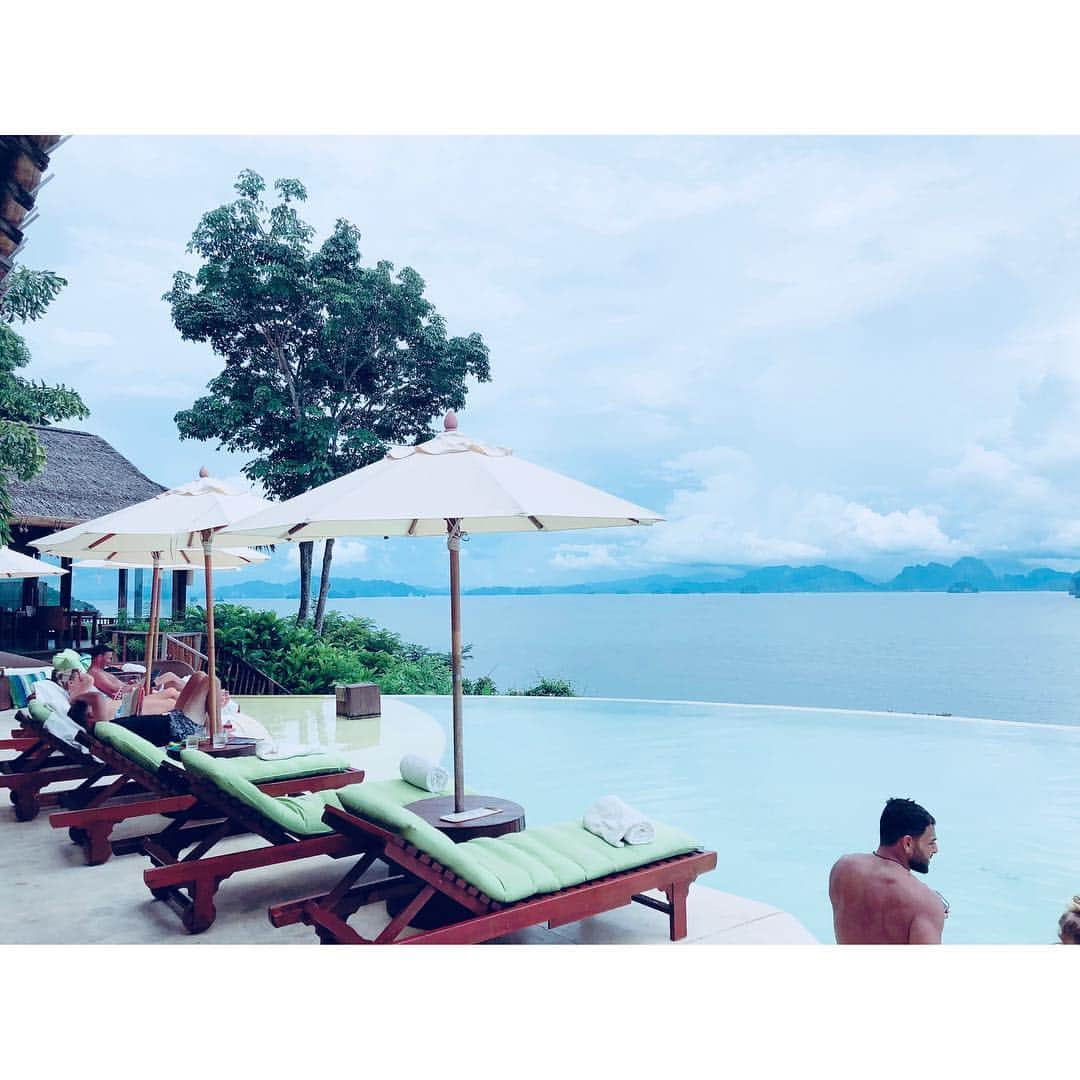 望月美穂のインスタグラム：「初海外〜💓 プーケット♡ . . #タイ#プーケット #phuket#sixsenses」